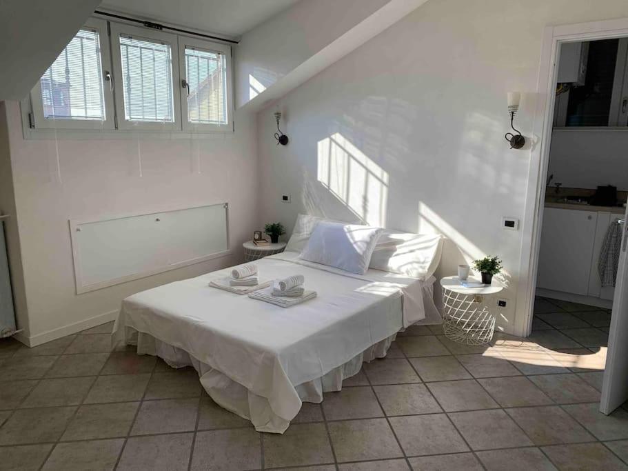 Apartamento Mansarda Con Vista In Centro A Plasencia Exterior foto